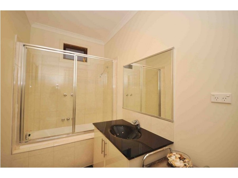 2/12 Blair Street, Broadmeadows VIC 3047
