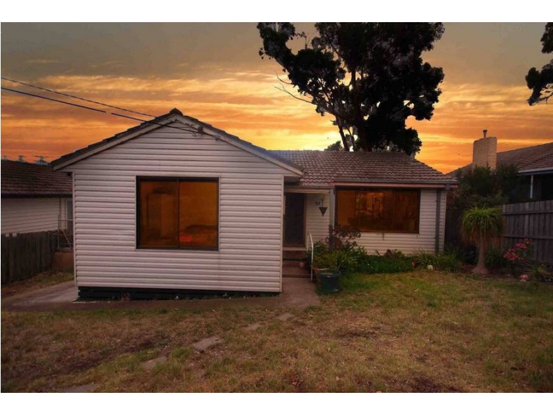 52 MOONEE BOULEVARD, Glenroy VIC 3046