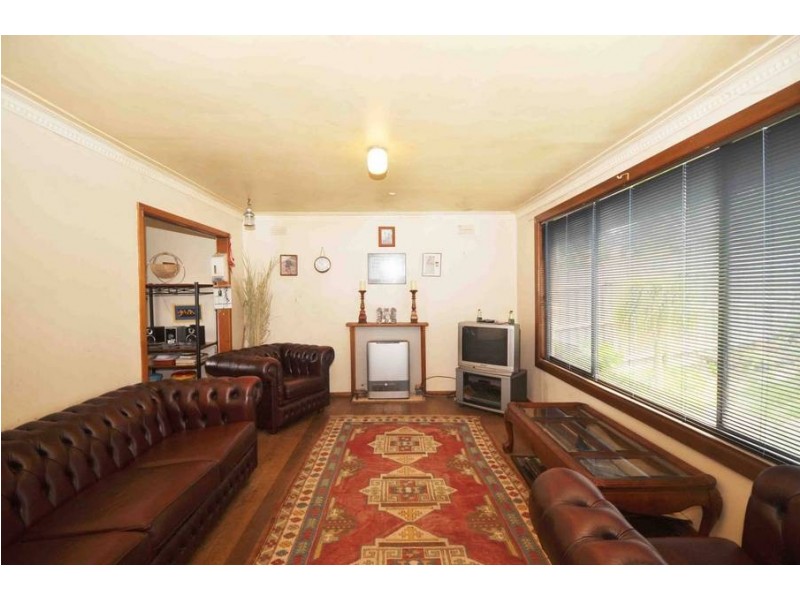 52 MOONEE BOULEVARD, Glenroy VIC 3046