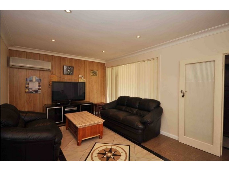 12 May Street, Glenroy VIC 3046