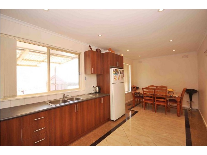 12 May Street, Glenroy VIC 3046