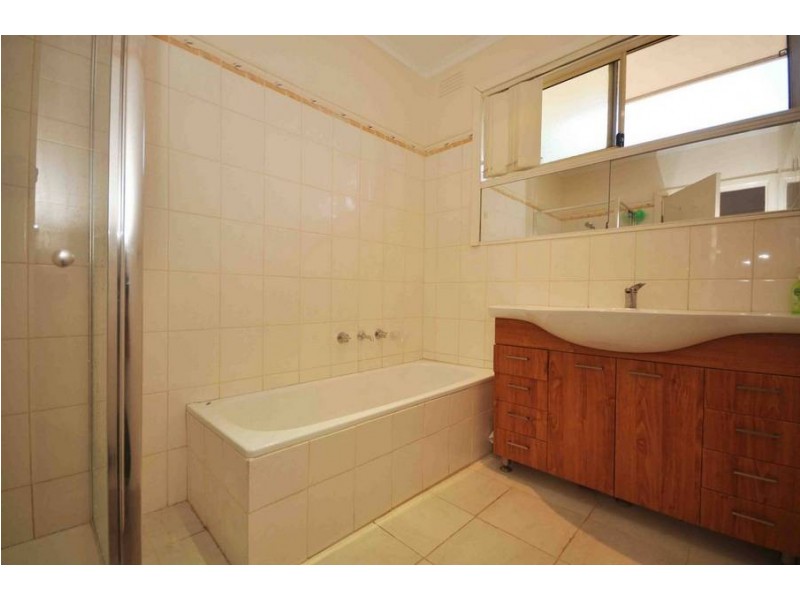 12 May Street, Glenroy VIC 3046