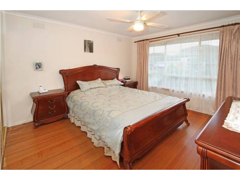 82 Gowrie Street, Glenroy VIC 3046