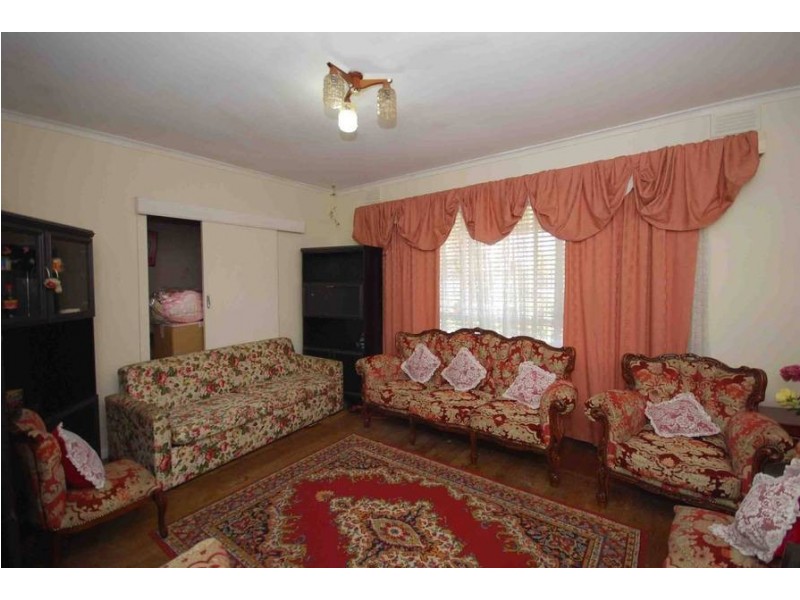 15 Everard Street, Glenroy VIC 3046
