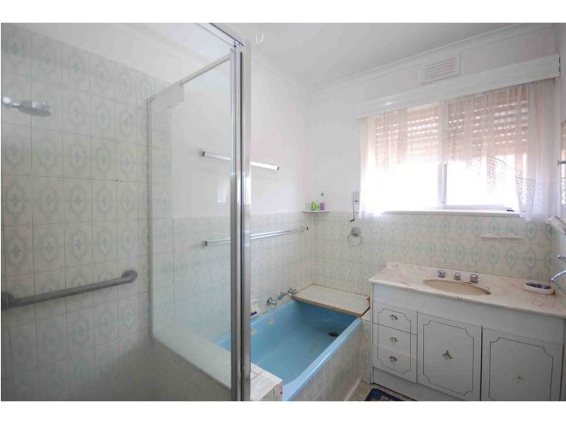 15 Everard Street, Glenroy VIC 3046