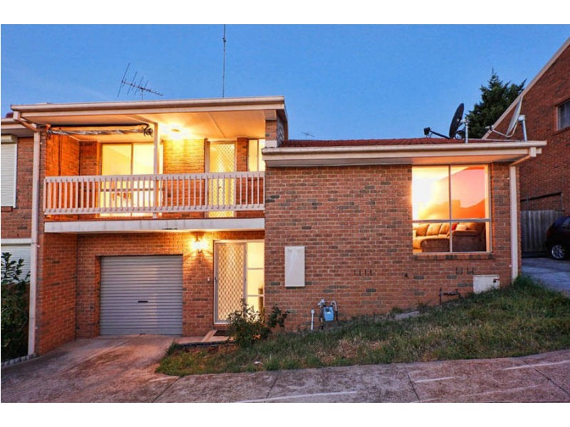 2/6 Shankland Boulevard, Meadow Heights VIC 3048