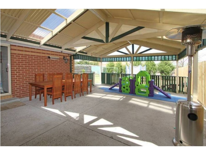 7D Rokewood Crescent, Meadow Heights VIC 3048