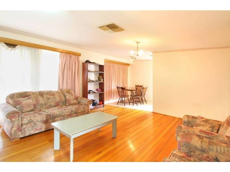 9 Amstel Court, Meadow Heights VIC 3048