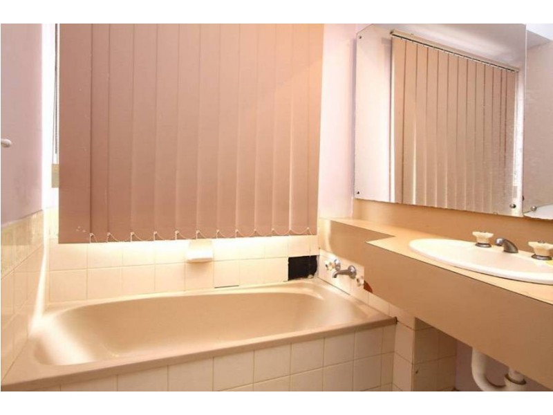 9 Amstel Court, Meadow Heights VIC 3048