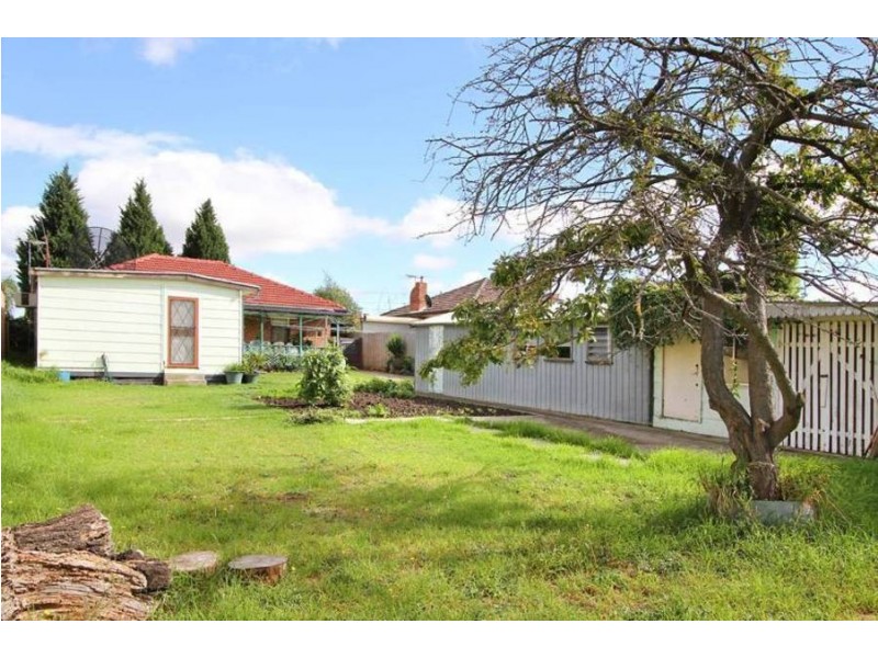 74 Maude Avenue, Glenroy VIC 3046