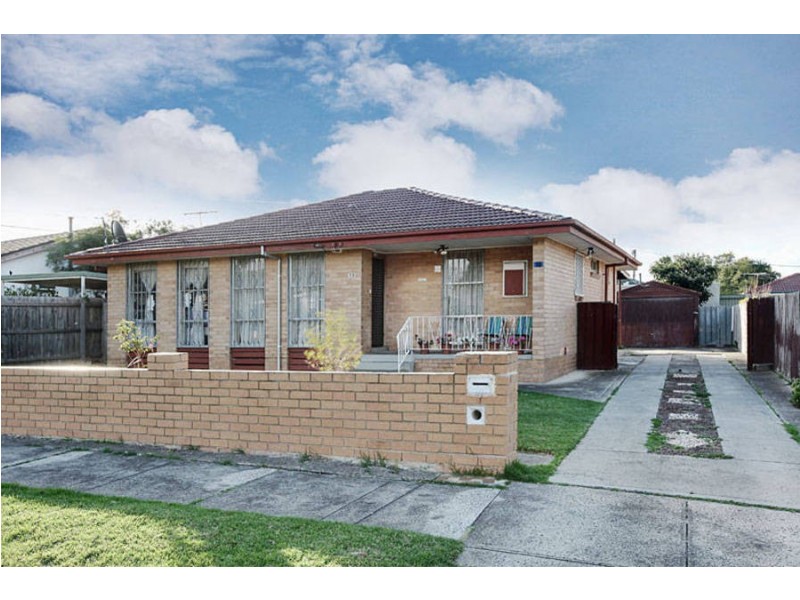 18 Crossley Crescent, Coolaroo VIC 3048