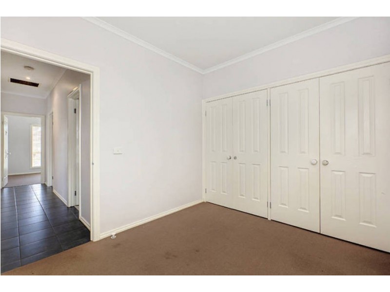 2/10 Ernest Street, Broadmeadows VIC 3047