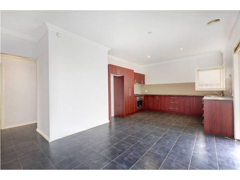 2/10 Ernest Street, Broadmeadows VIC 3047