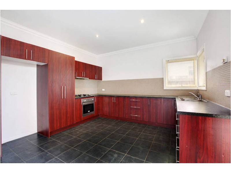 2/10 Ernest Street, Broadmeadows VIC 3047