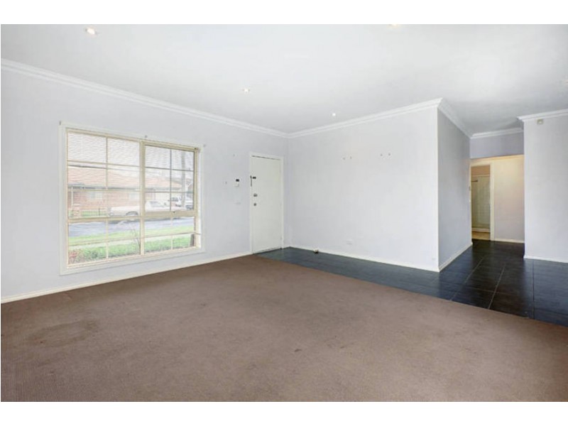 2/10 Ernest Street, Broadmeadows VIC 3047