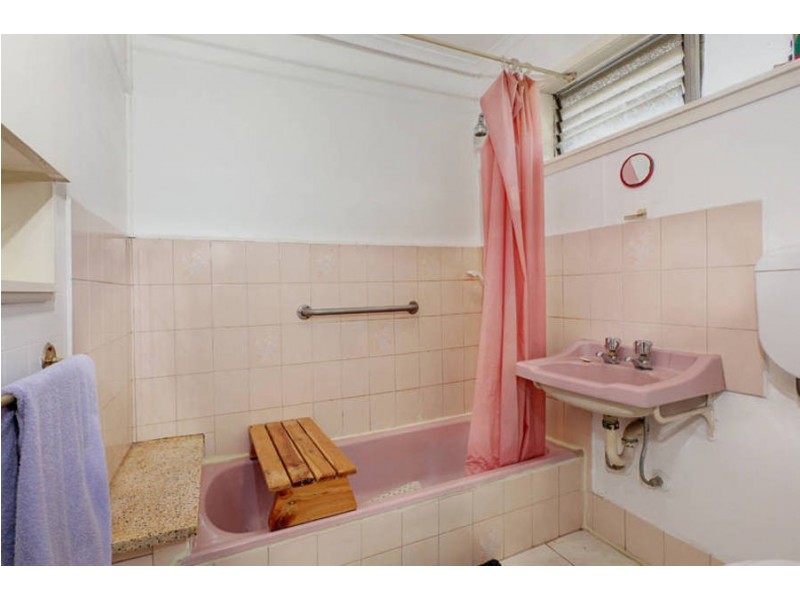 425 Barry Road, Dallas VIC 3047