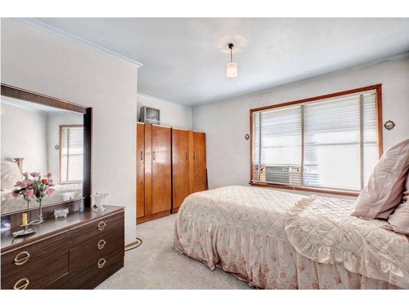 425 Barry Road, Dallas VIC 3047