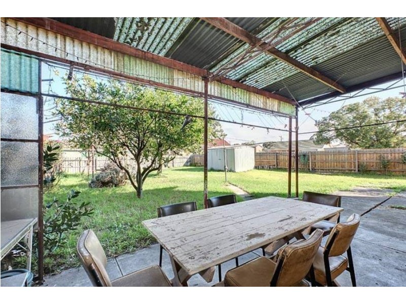 425 Barry Road, Dallas VIC 3047