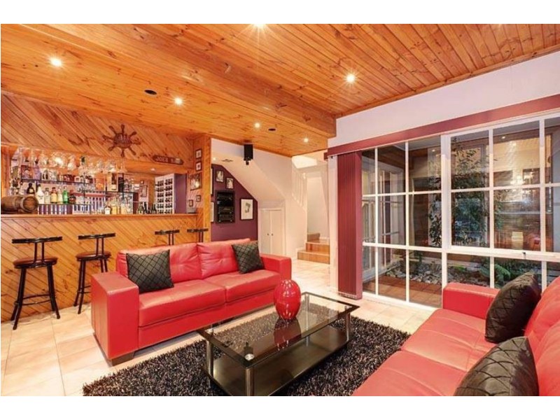 30 East Street, Hadfield VIC 3046
