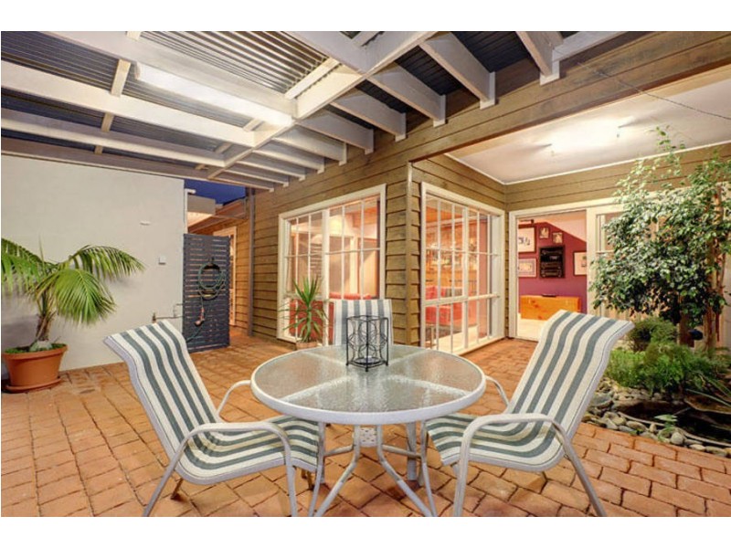 30 East Street, Hadfield VIC 3046