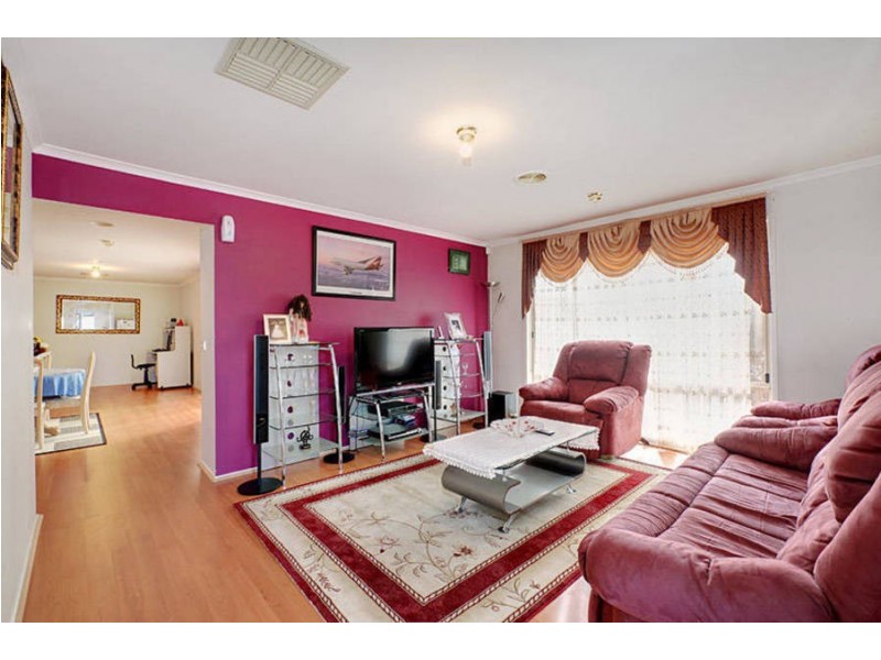 5 Havilland Drive, Roxburgh Park VIC 3064