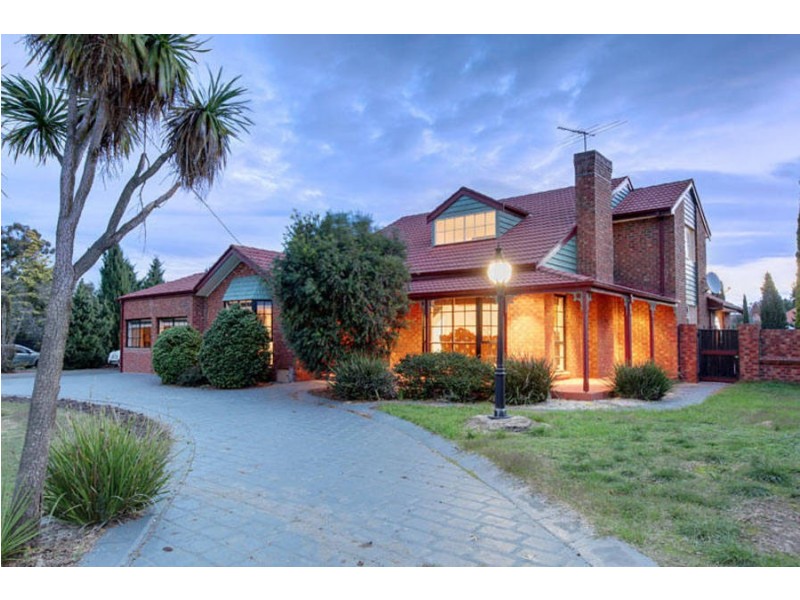 11 Glencairn Drive, Greenvale VIC 3059