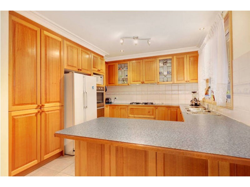 5 Eildon Court, Meadow Heights VIC 3048