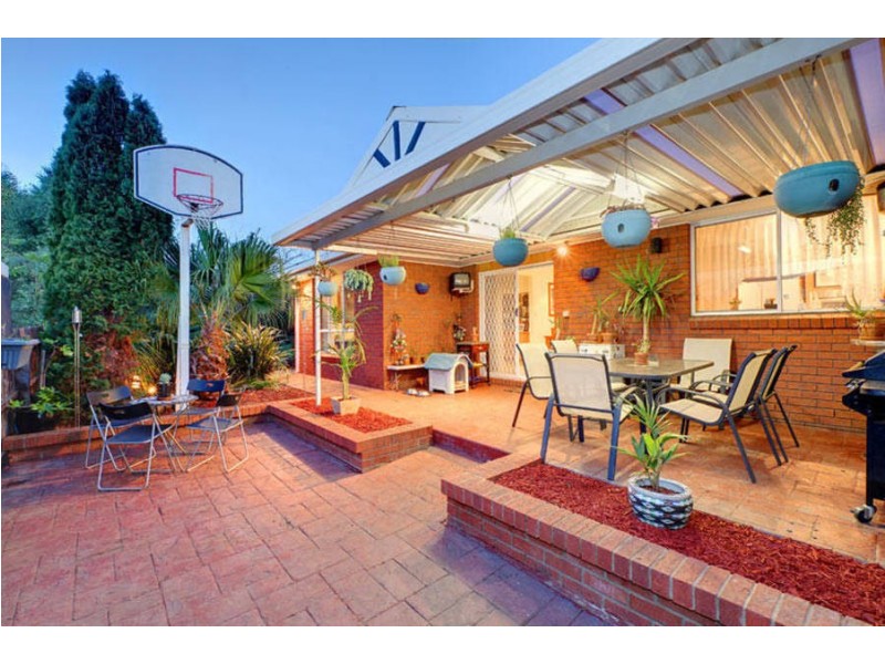 5 Eildon Court, Meadow Heights VIC 3048