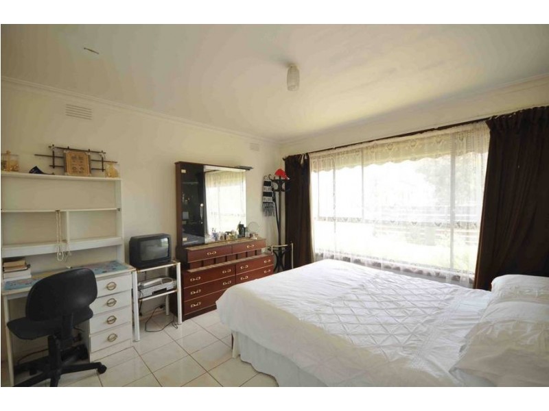 2 Sunbeam Street, Glenroy VIC 3046