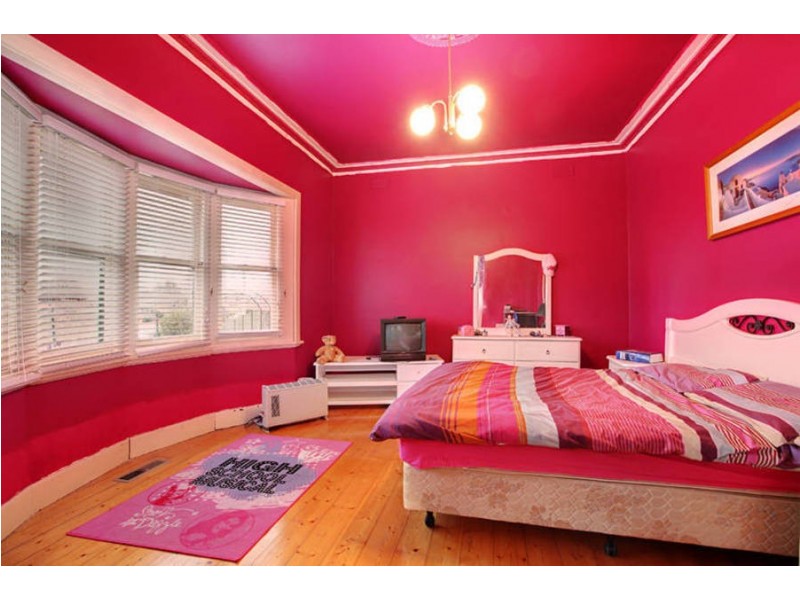 35 Freelands Grove, Jacana VIC 3047