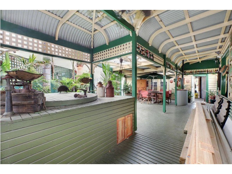 35 Freelands Grove, Jacana VIC 3047