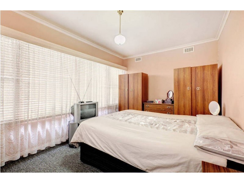 100 Waranga Crescent, Broadmeadows VIC 3047