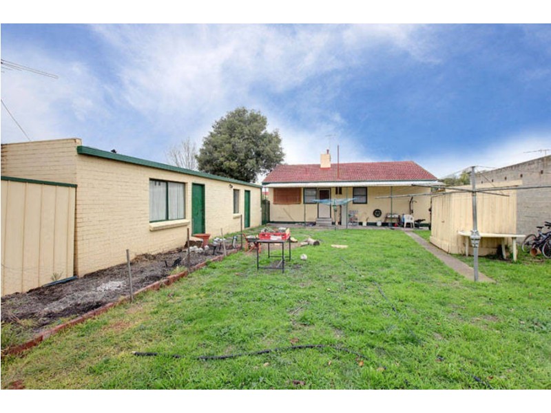 100 Waranga Crescent, Broadmeadows VIC 3047