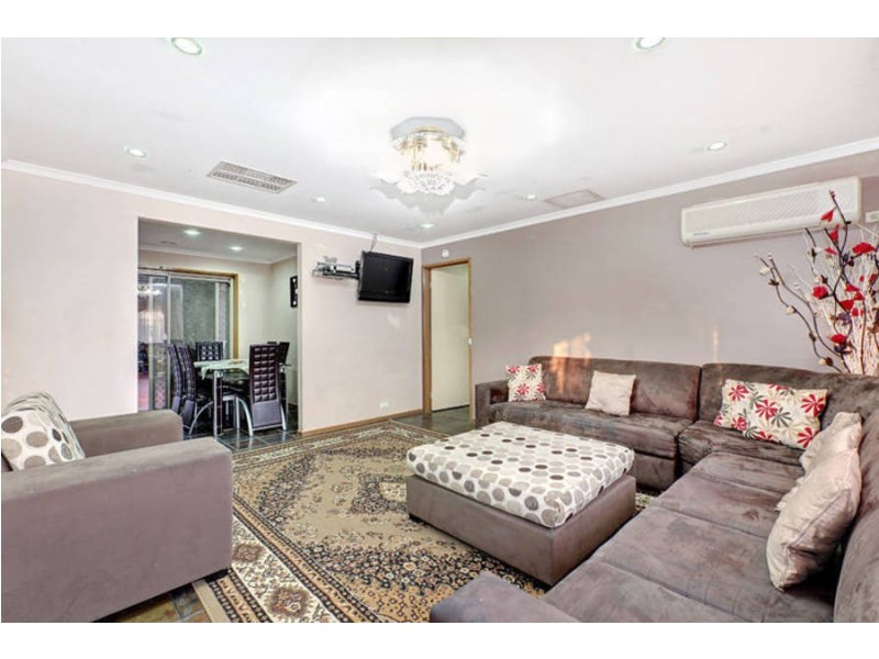 28 Milford Court, Meadow Heights VIC 3048