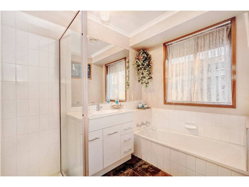 28 Milford Court, Meadow Heights VIC 3048