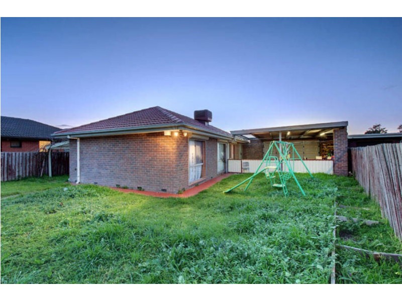28 Milford Court, Meadow Heights VIC 3048