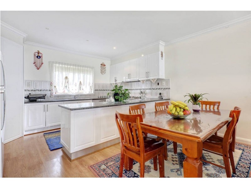 24 Avalon Avenue, Broadmeadows VIC 3047