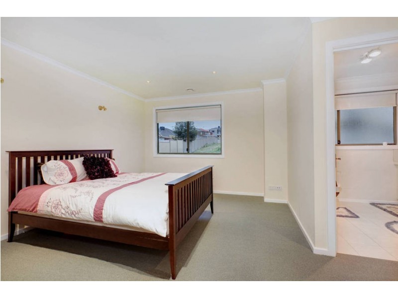 7 Brae Court, Greenvale VIC 3059