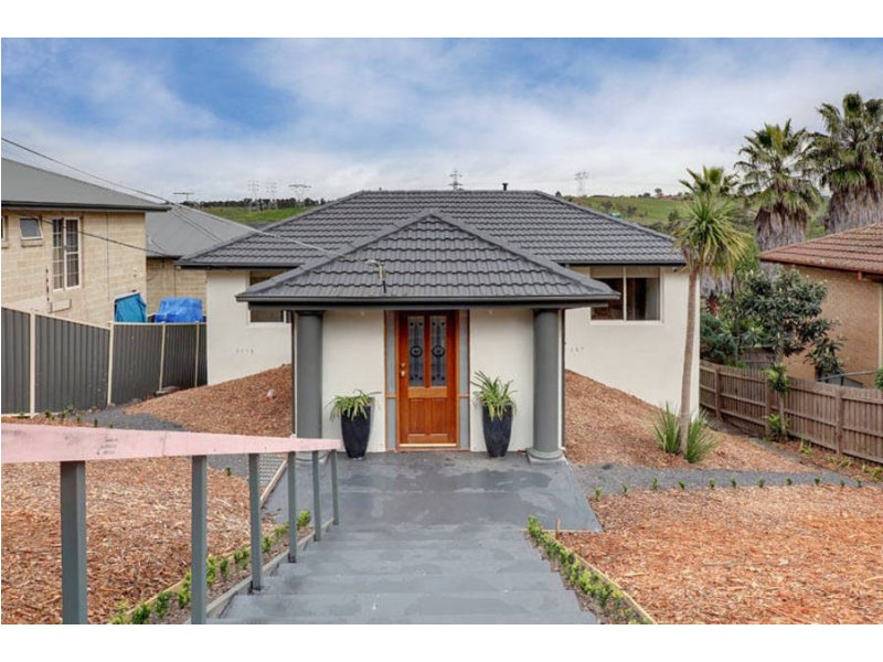 17 Karin Crescent, Glenroy VIC 3046
