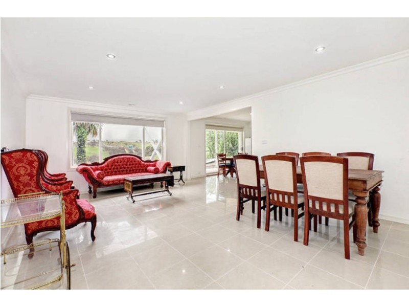 17 Karin Crescent, Glenroy VIC 3046