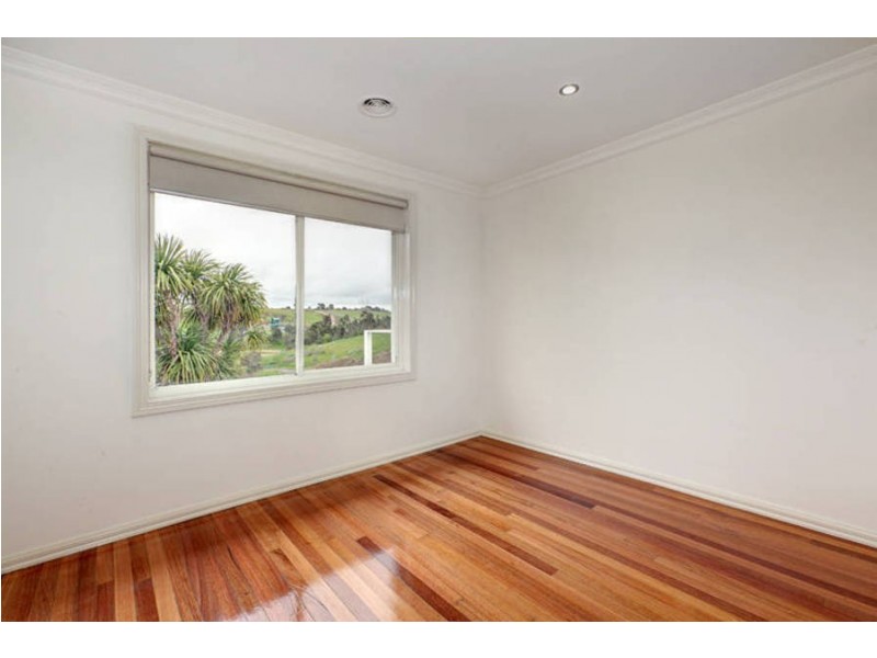17 Karin Crescent, Glenroy VIC 3046