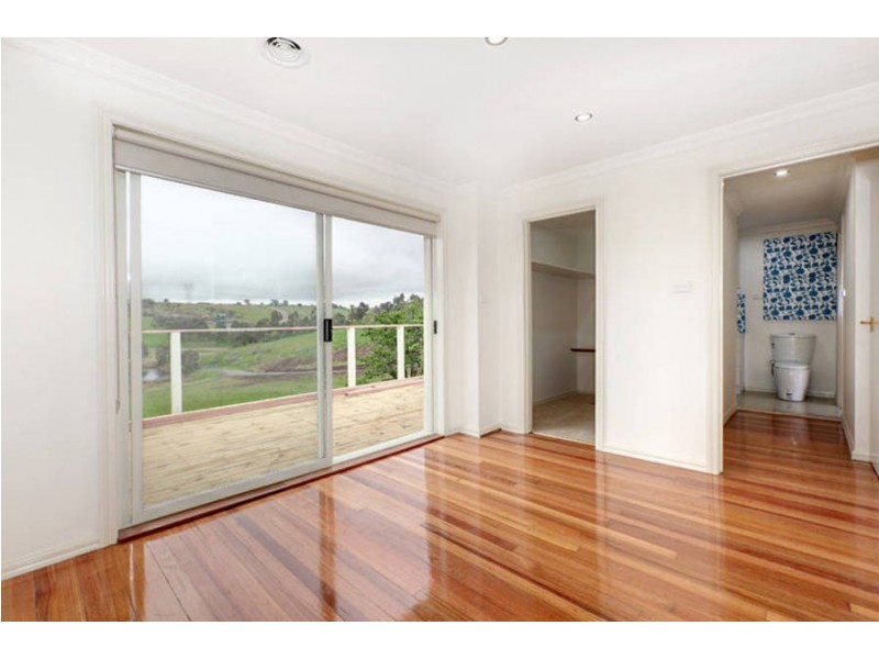 17 Karin Crescent, Glenroy VIC 3046