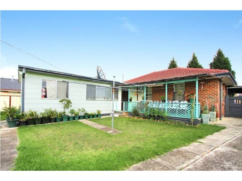 74 Maude Avenue, Glenroy VIC 3046