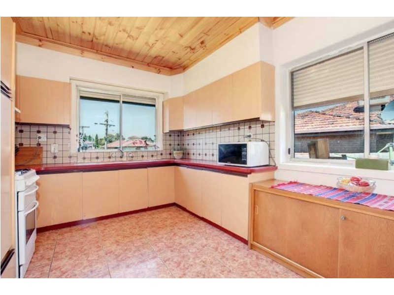 32 Chestnut Street, Campbellfield VIC 3061