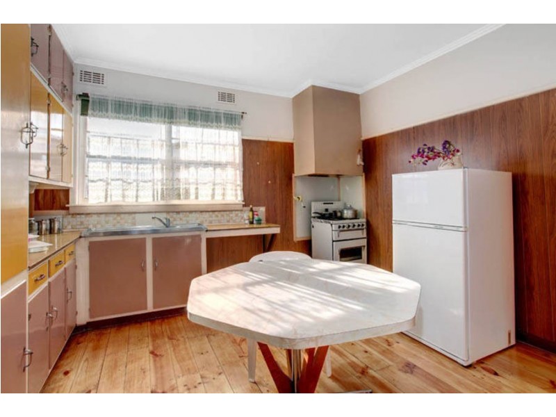 24 View Street, Glenroy VIC 3046