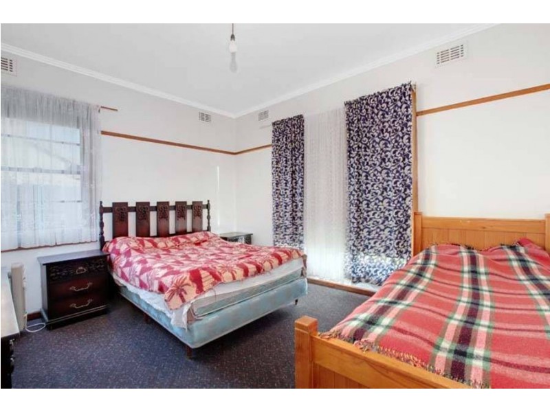 24 View Street, Glenroy VIC 3046