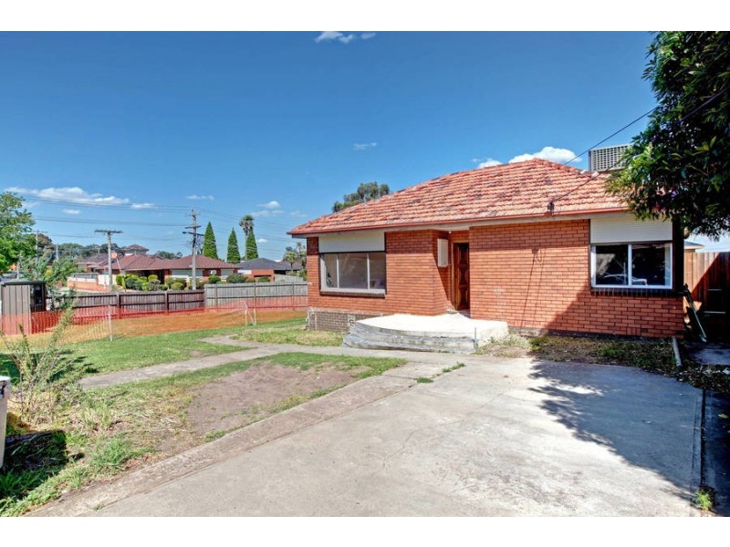 32 Chestnut Street, Campbellfield VIC 3061