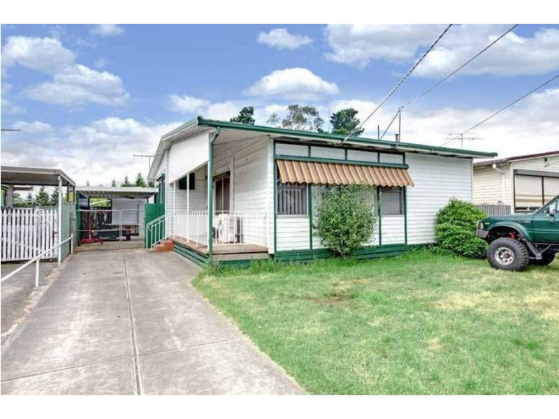 30 Gosford Crescent, Broadmeadows VIC 3047