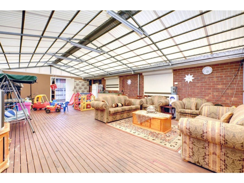 1/20 Ashleigh Crescent, Meadow Heights VIC 3048