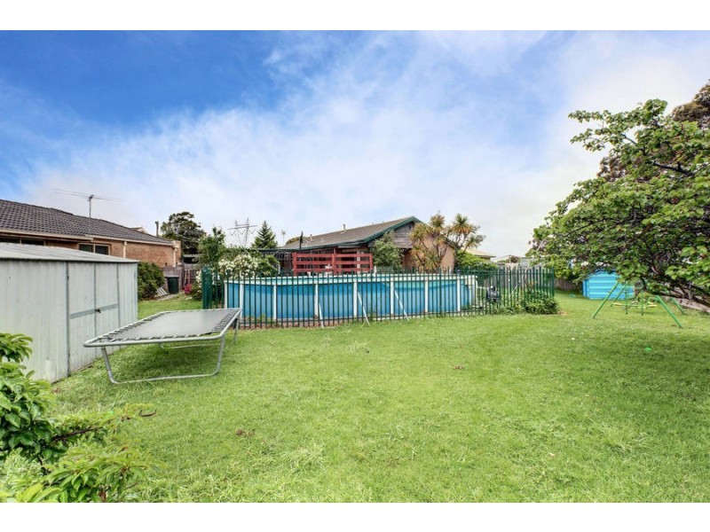 17 Devenish Court, Westmeadows VIC 3049
